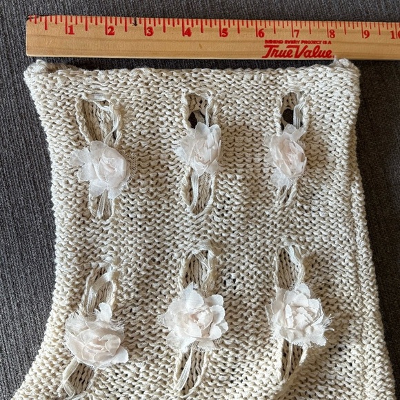 Scrap Work sz S Whimsical Cream Open Knit Dainty Ivory Flowers 3/4 Bell Sleeves - Picture 11 of 11